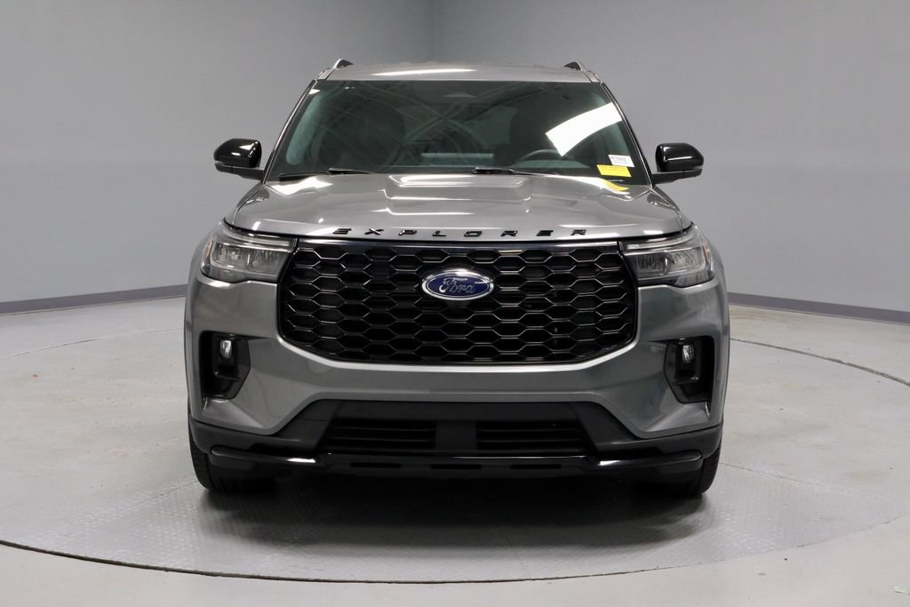 Certified 2025 Ford Explorer ST-Line w/ ST-Line Street Pack AWD/4WD image 7