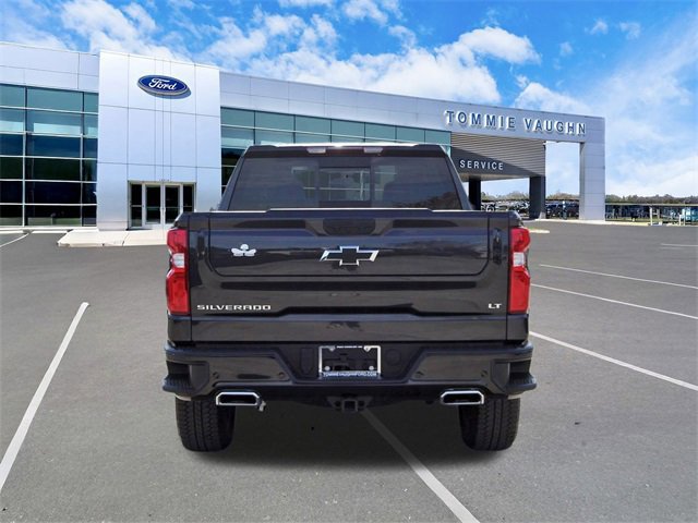 Used 2024 Chevrolet Silverado 1500 LT Trail Boss w/ LT Trail Boss Premium Package image 3
