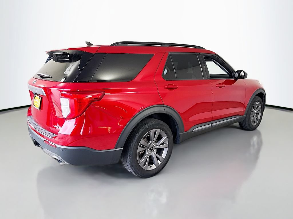 Certified 2023 Ford Explorer XLT w/ Equipment Group 202A AWD/4WD image 13