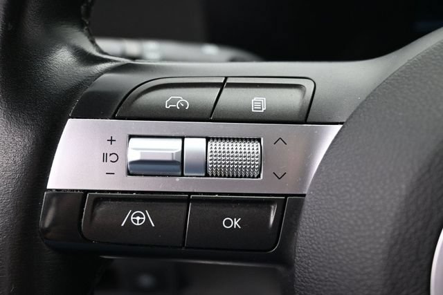 Used 2024 Hyundai Kona SEL FWD image 17