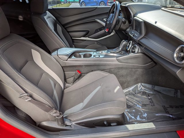 Used 2018 Chevrolet Camaro LT image 31