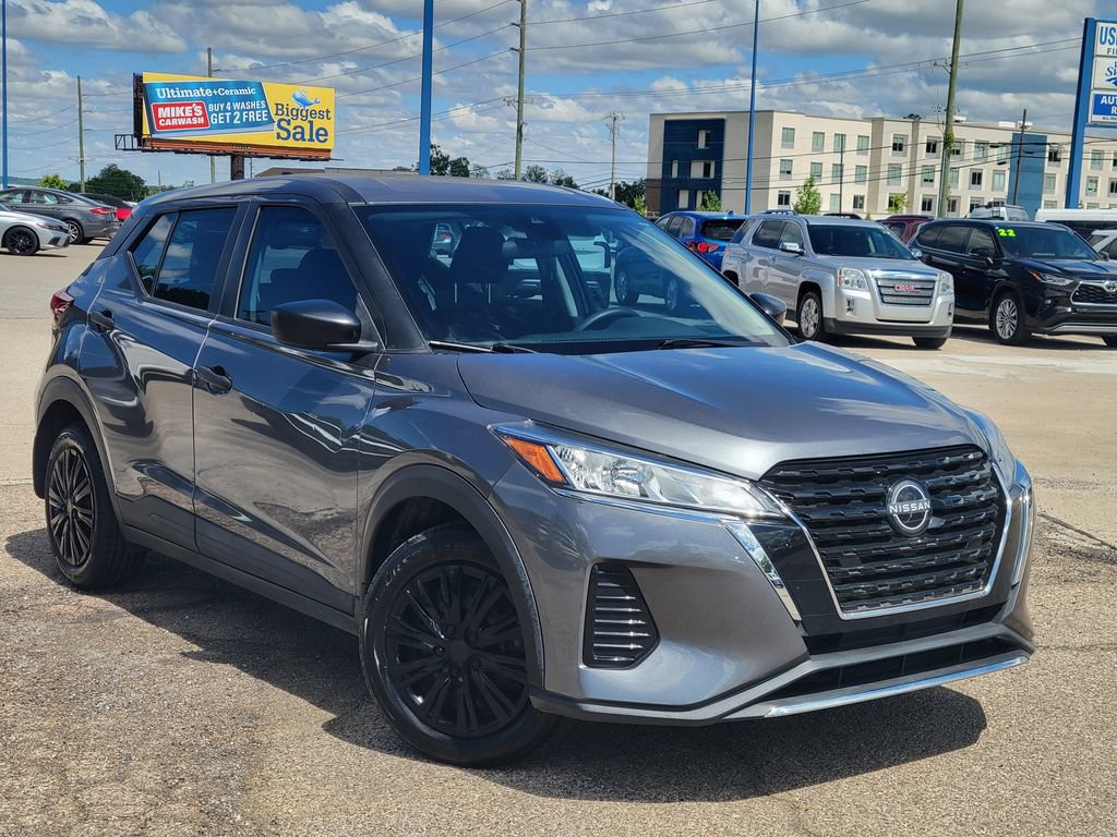 Used 2022 Nissan Kicks S FWD image 30