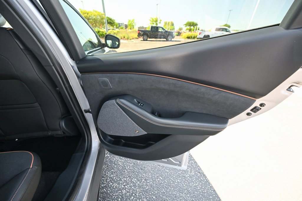 Certified 2021 Ford Mustang Mach-E GT image 29