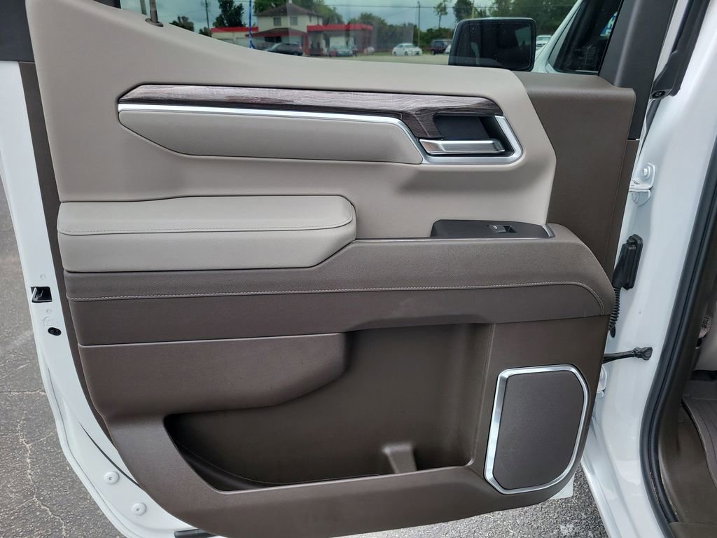 Used 2026 Chevrolet Silverado 1500 LTZ image 9