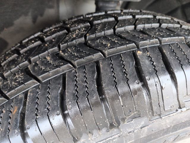 Used 2021 Chevrolet Traverse LT image 56