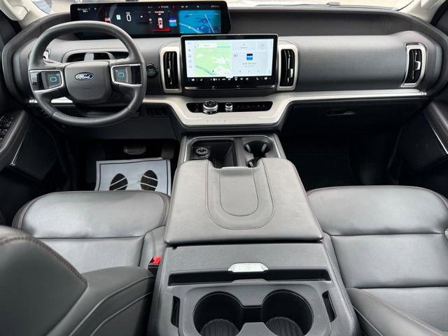 Certified 2025 Ford Expedition Active AWD/4WD image 12
