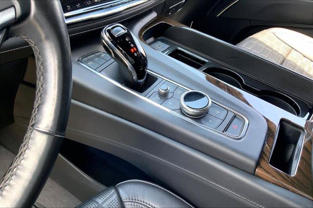 Used 2023 Cadillac Escalade Sport Platinum w/ LPO, ONYX Package AWD/4WD image 17