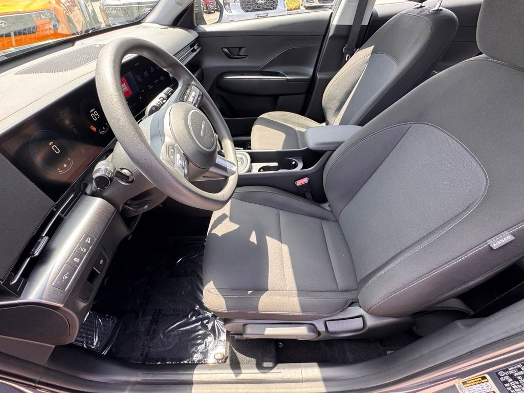 Used 2024 Hyundai Kona SE FWD image 17