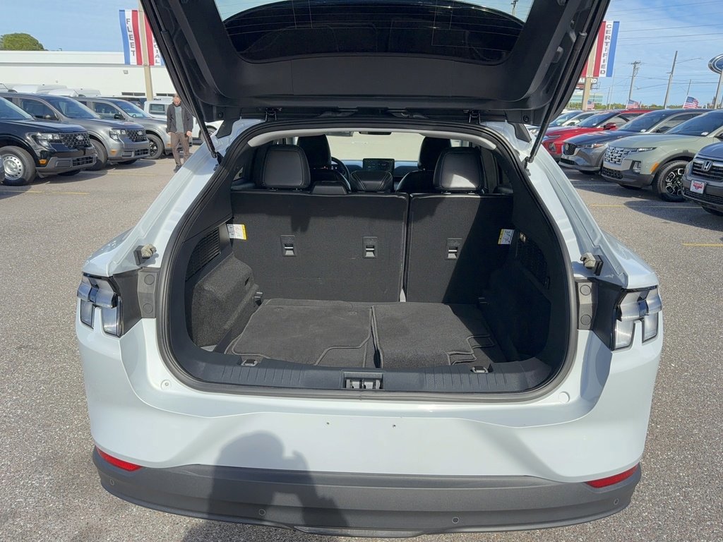 Certified 2023 Ford Mustang Mach-E Select image 7