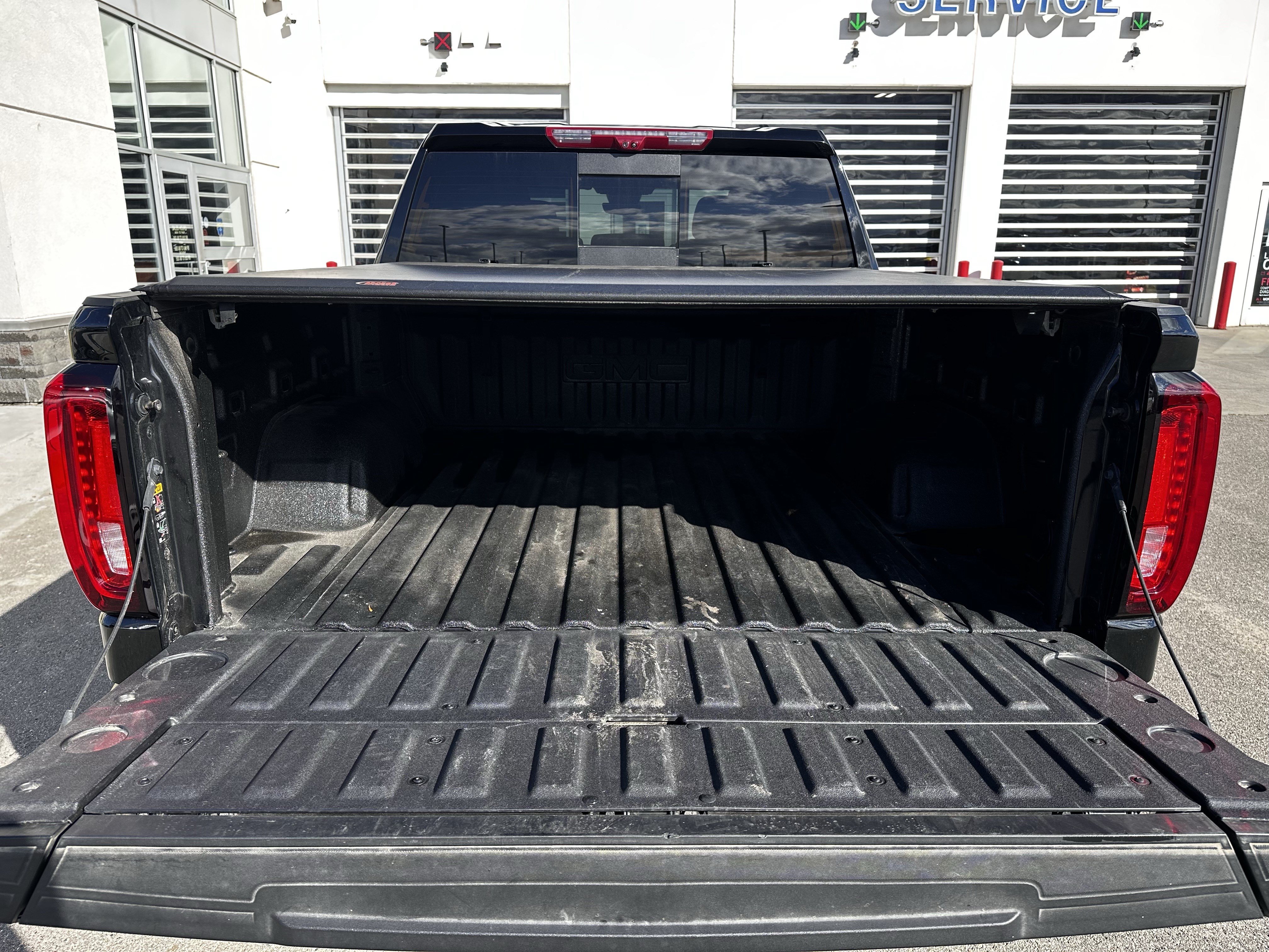 Used 2026 GMC Sierra 1500 AT4 w/ AT4 Premium Package AWD/4WD image 12