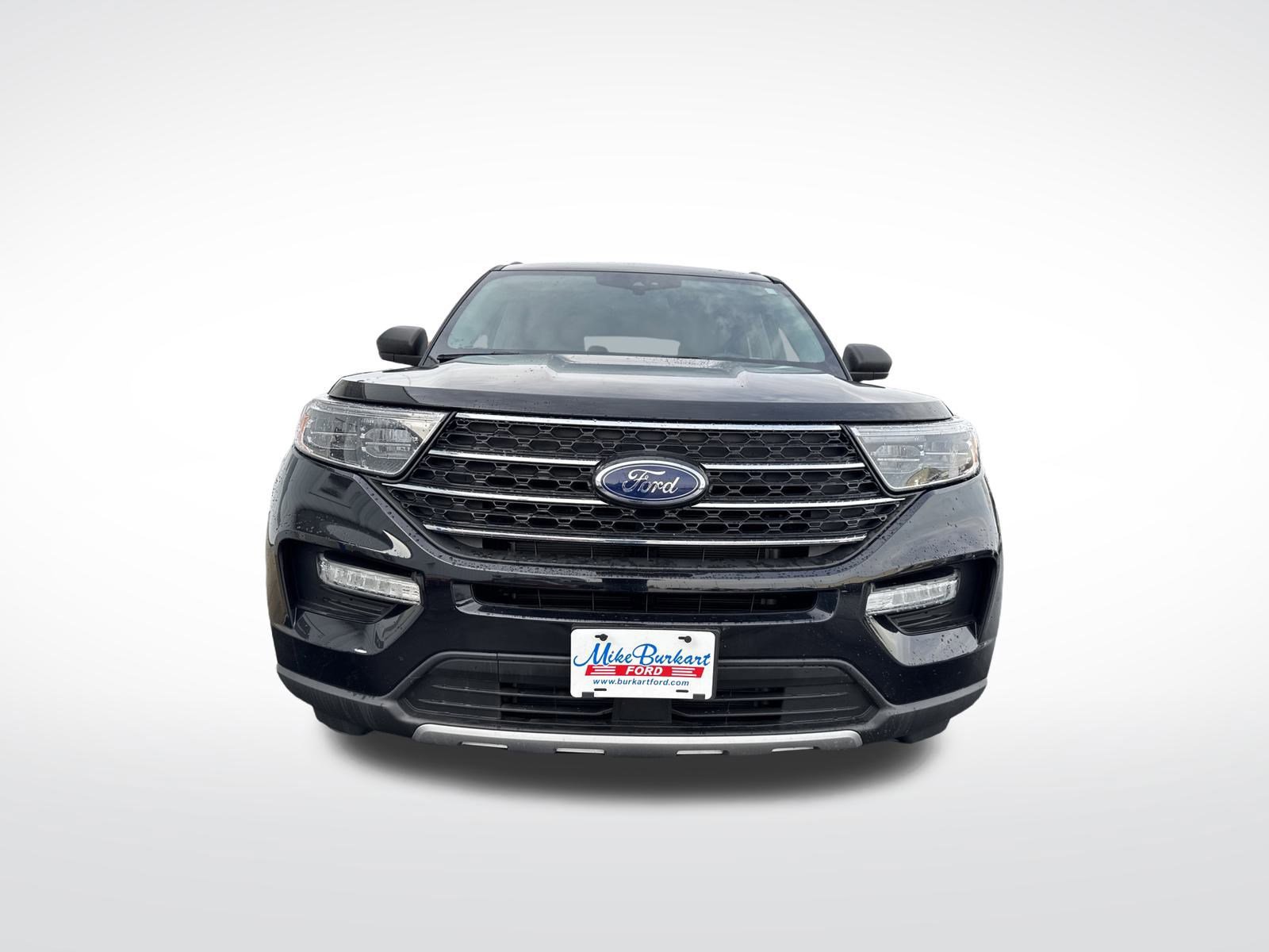 Certified 2022 Ford Explorer XLT w/ Equipment Group 202A image 14