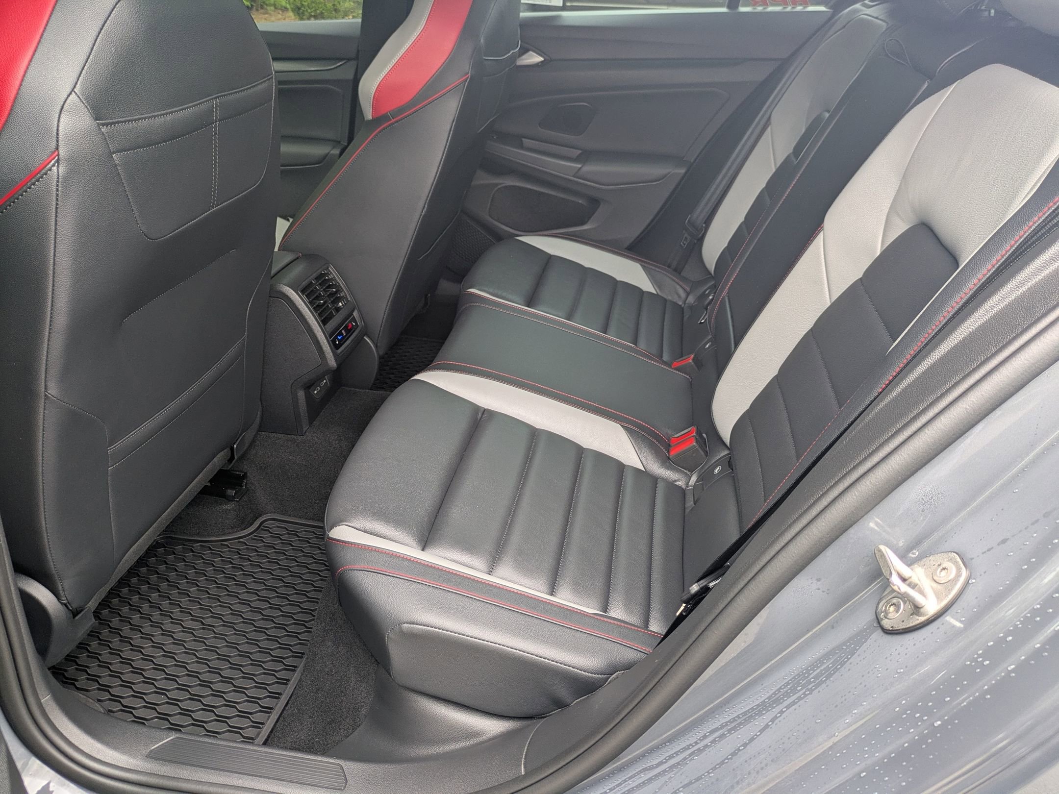 Used 2024 Volkswagen GTI Autobahn FWD image 28