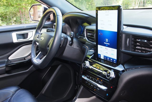 Certified 2022 Ford Explorer ST w/ Equipment Group 401A AWD/4WD image 10