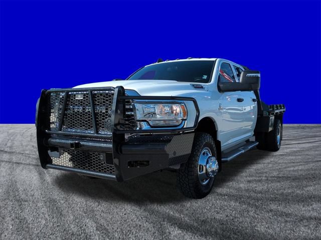 Used 2024 RAM 3500 Tradesman w/ Chrome Appearance Group AWD/4WD image 8