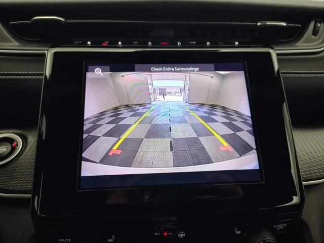 Used 2023 Jeep Grand Cherokee Altitude AWD/4WD image 3