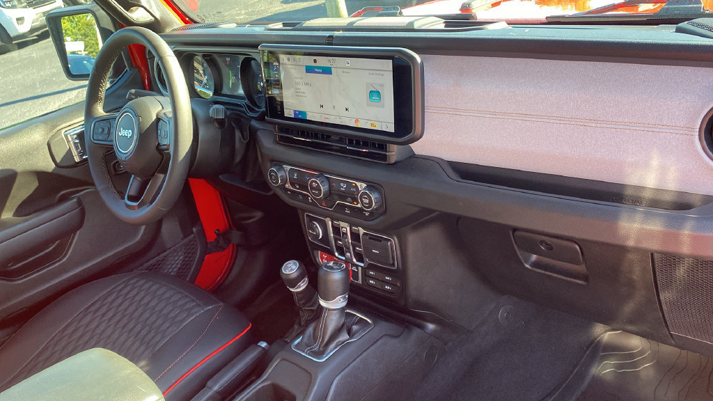 Used 2025 Jeep Wrangler Unlimited Sport S 4xe AWD/4WD image 11