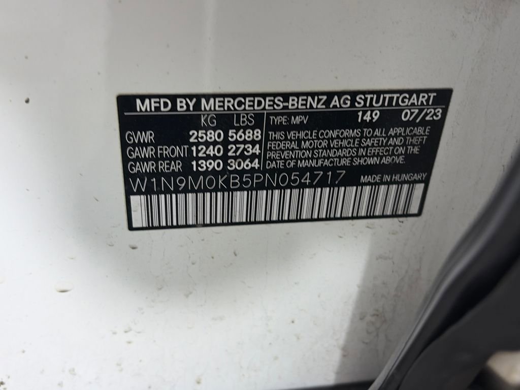 Used 2023 Mercedes-Benz EQB 300 4MATIC image 9
