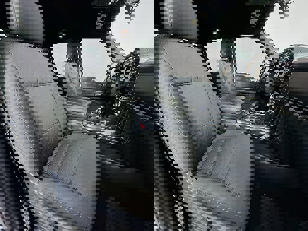 Certified 2022 Ford F150 XLT w/ Equipment Group 302A High image 18