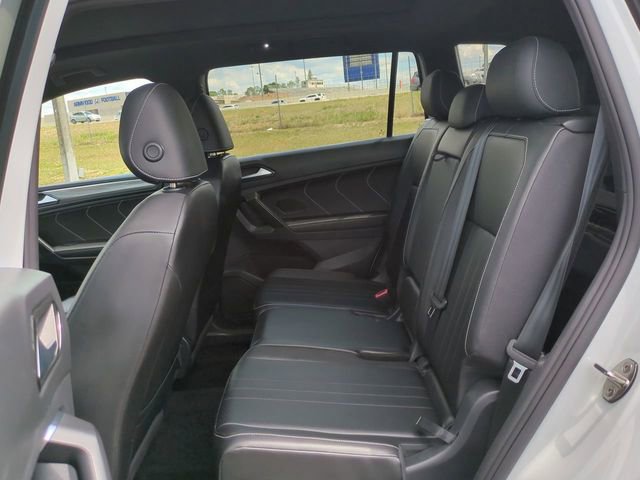 Used 2023 Volkswagen Tiguan SE R-Line FWD image 14