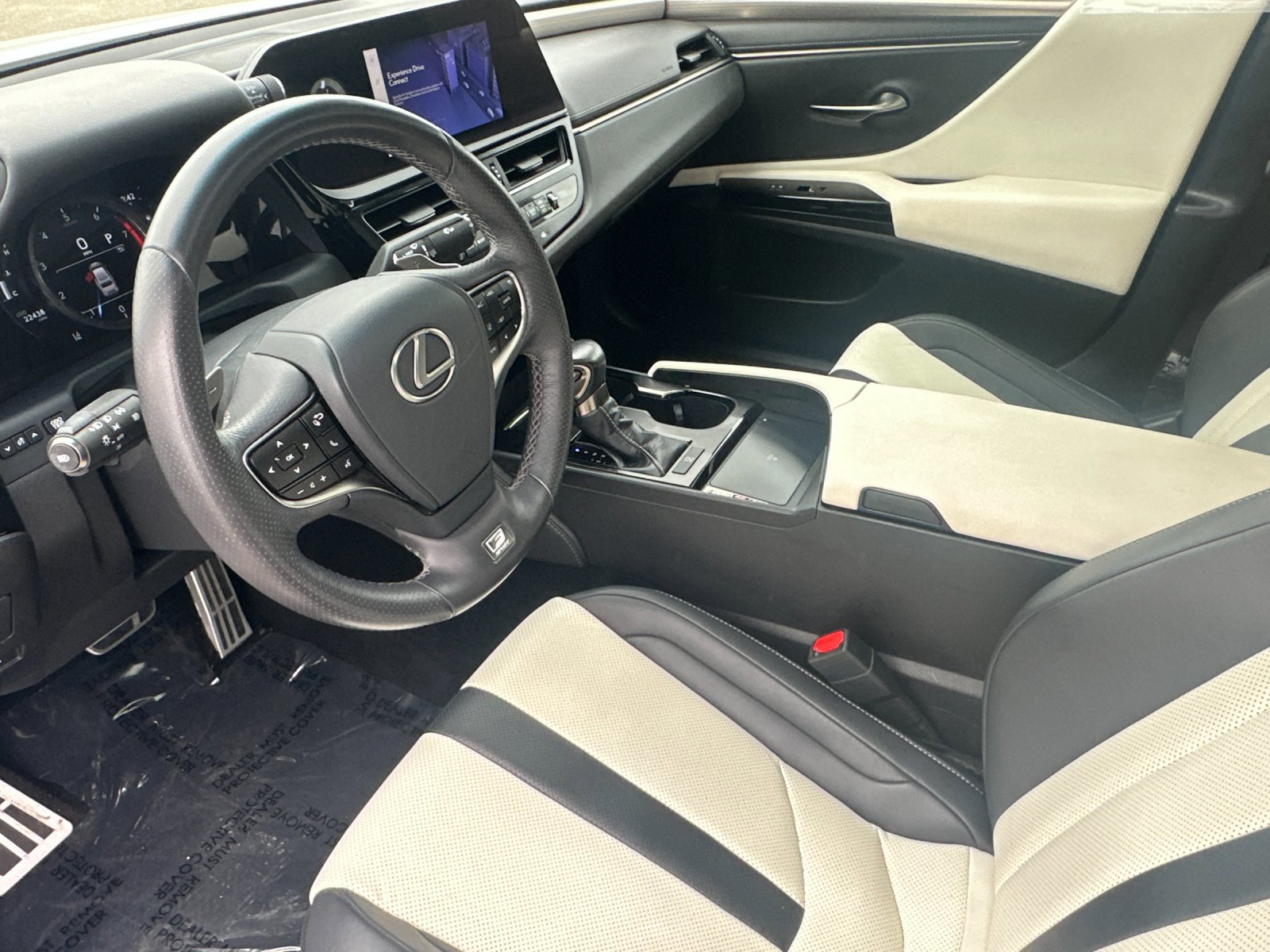 Used 2023 Lexus ES 350 F Sport image 10