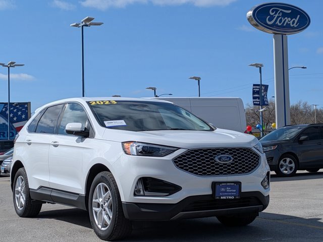 Certified 2023 Ford Edge SEL w/ Convenience Package AWD/4WD image 2
