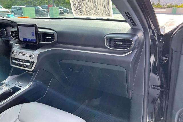 Certified 2021 Ford Explorer XLT w/ Equipment Group 202A RWD image 16