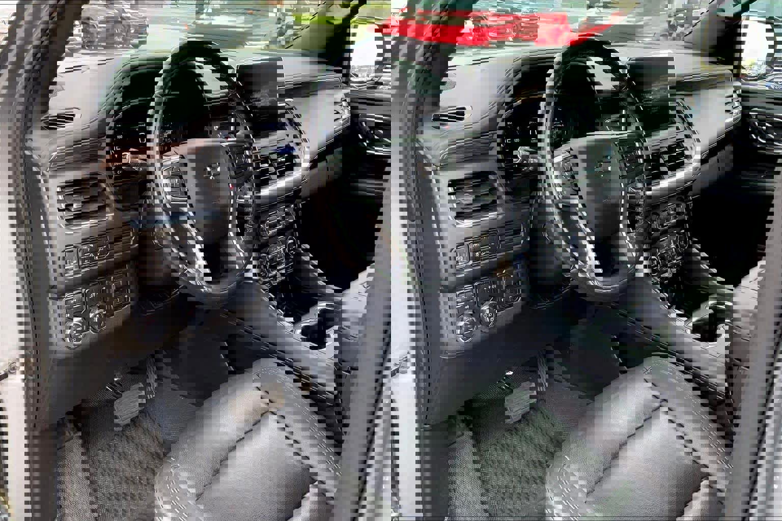 Used 2022 Chevrolet Tahoe Z71 w/ Z71 Off-Road Package image 17