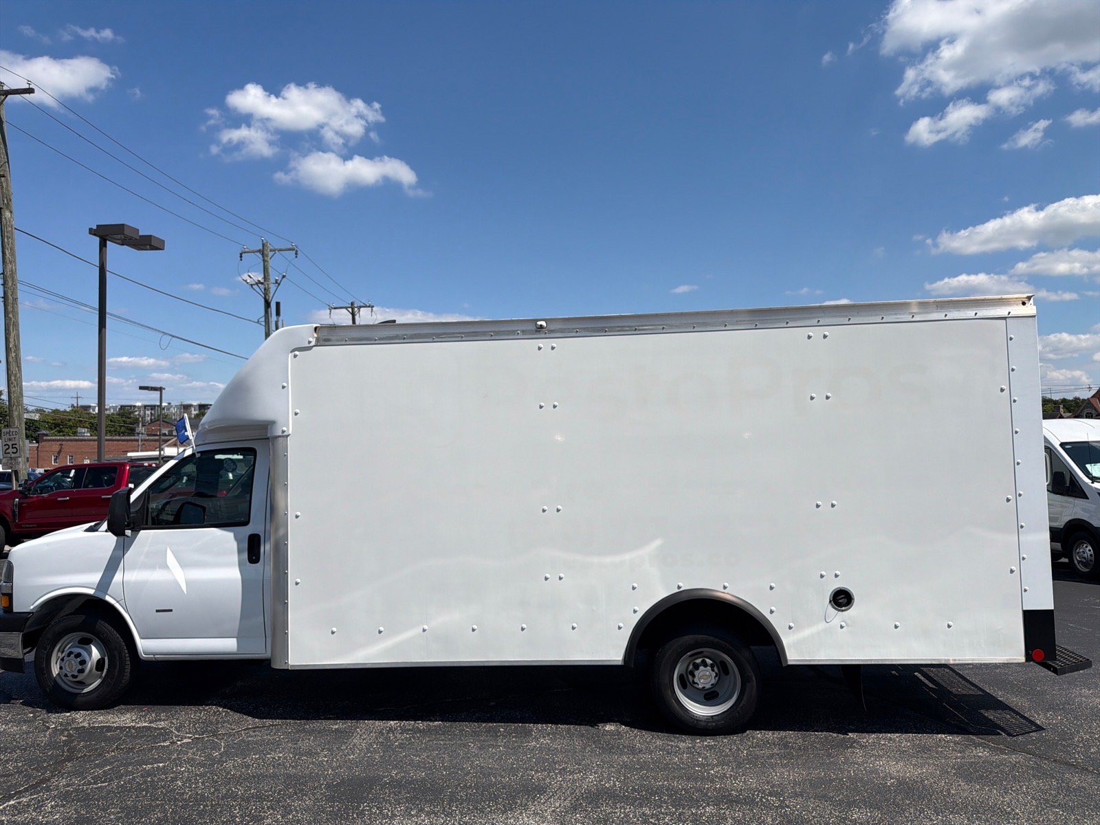 Used 2022 Chevrolet Express 3500 w/ Power Convenience Package RWD image 7