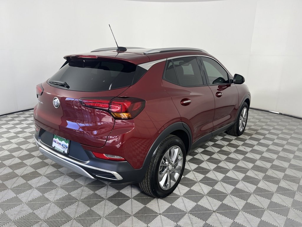 Used 2023 Buick Encore GX Essence w/ Experience Buick Package image 5