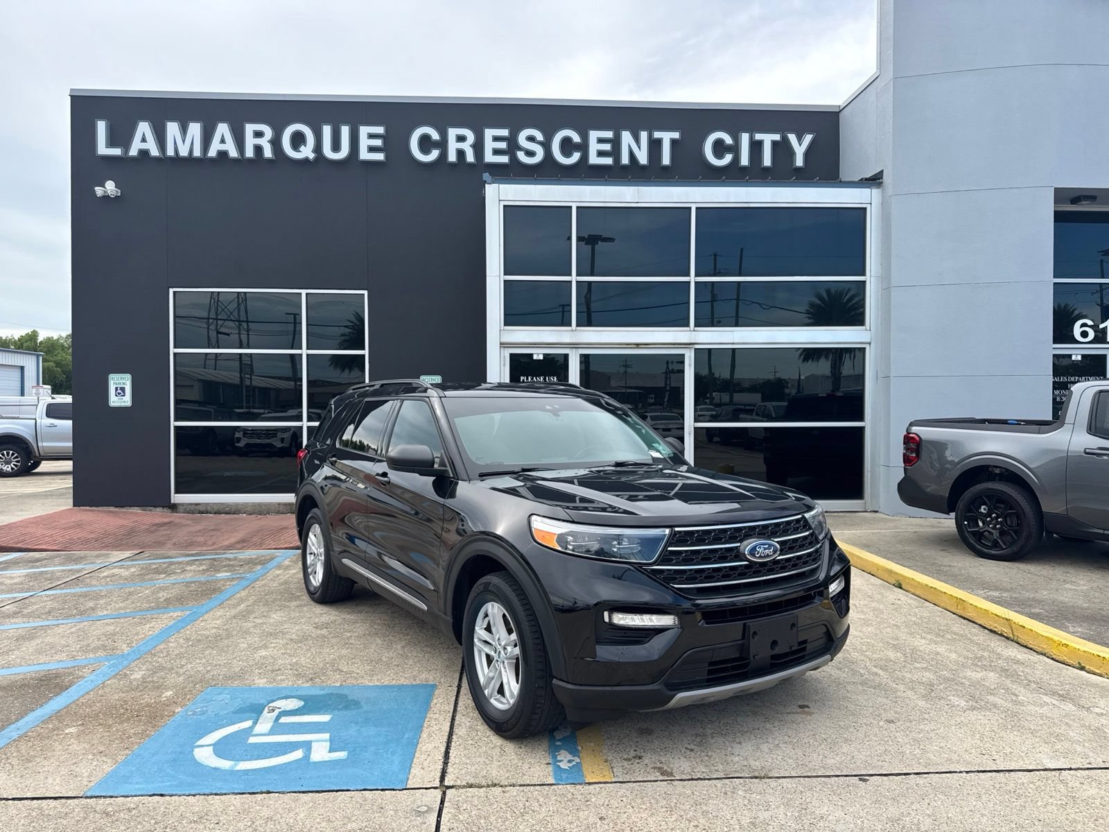 Certified 2023 Ford Explorer XLT w/ Equipment Group 202A