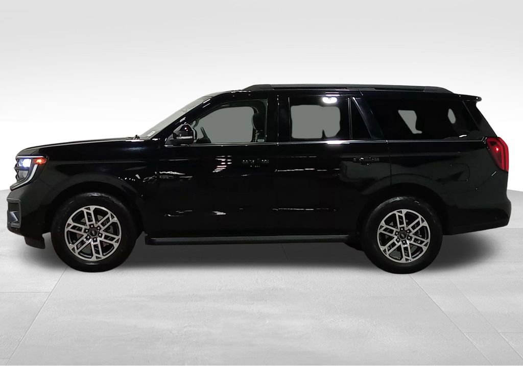 Certified 2025 Ford Expedition Active AWD/4WD image 7