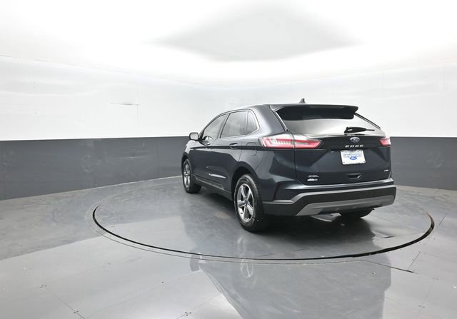 Certified 2022 Ford Edge SEL w/ Convenience Package AWD/4WD image 5