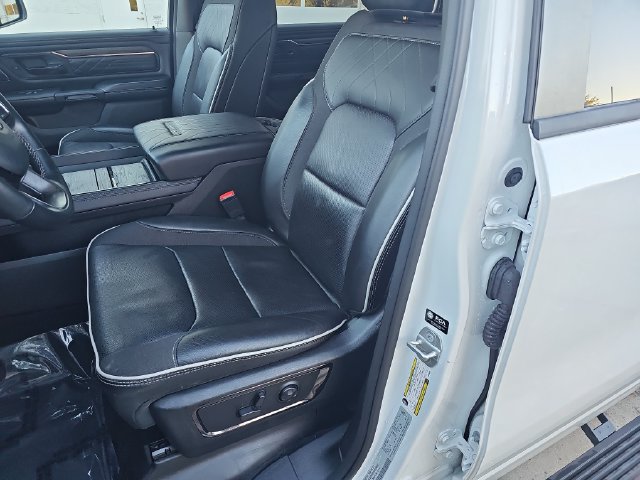 Used 2025 RAM 1500 Limited AWD/4WD image 15