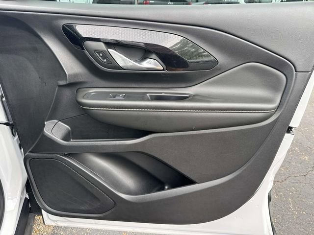 Used 2024 GMC Terrain AT4 image 14
