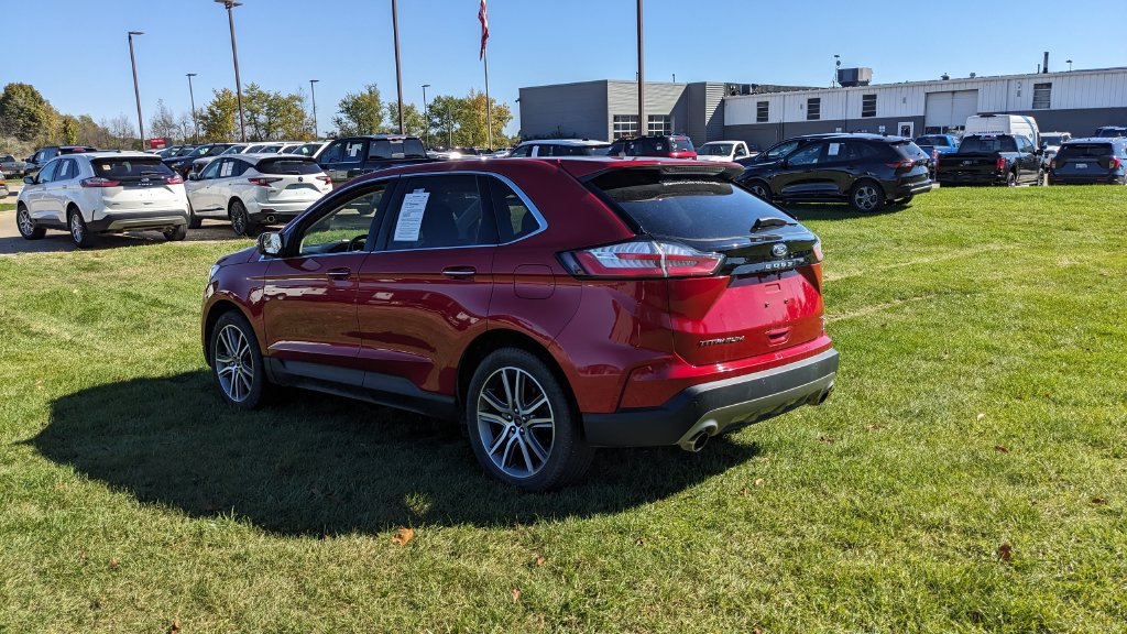 Certified 2024 Ford Edge Titanium AWD/4WD image 5