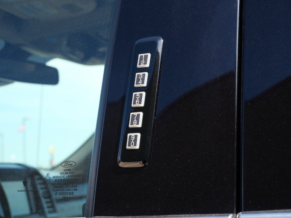 Certified 2019 Ford F350 Limited AWD/4WD image 14