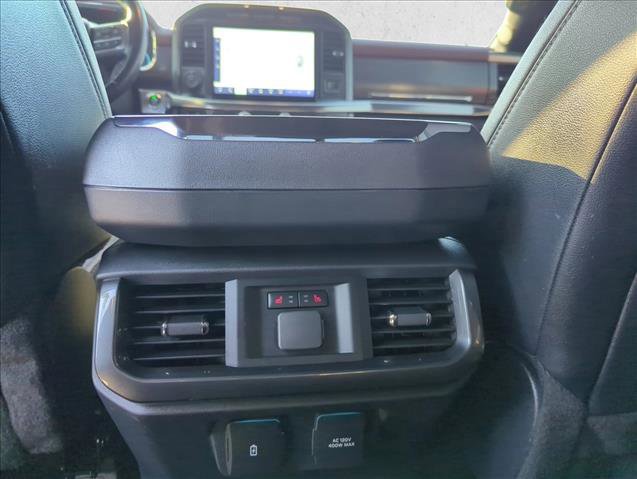 Certified 2022 Ford F150 Lariat w/ Equipment Group 502A High image 19