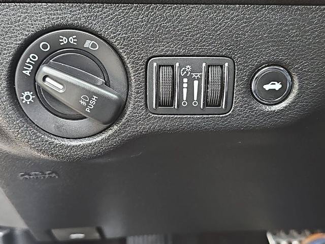 Used 2021 Chevrolet Traverse LT AWD/4WD image 23