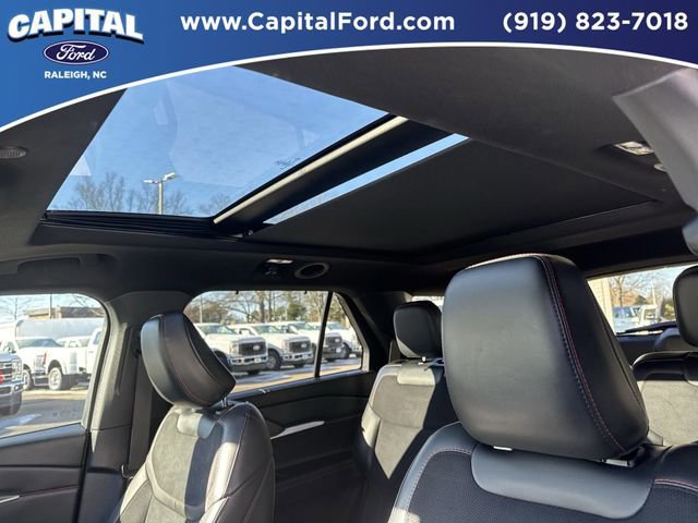 Certified 2025 Ford Explorer ST image 21