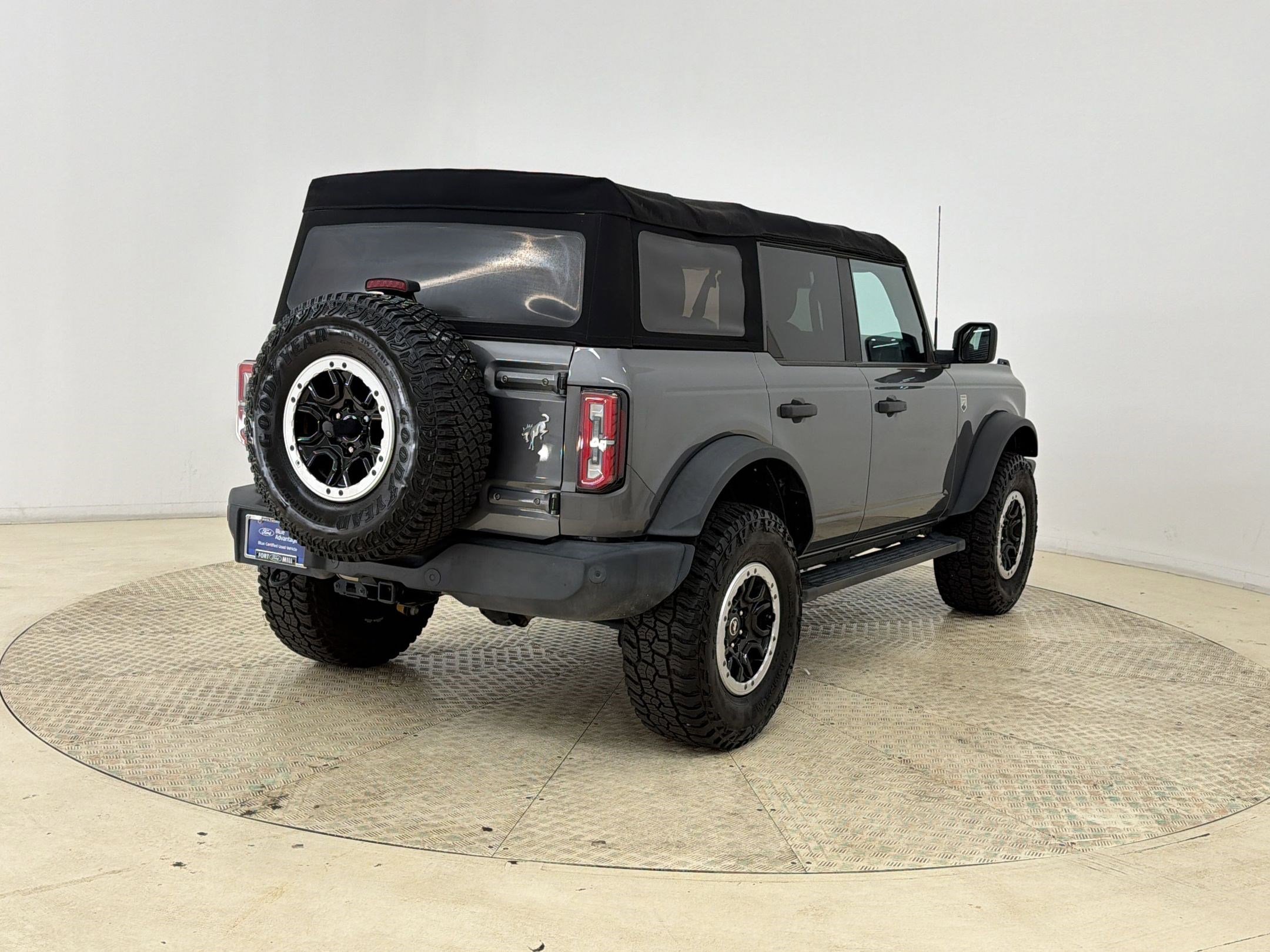 Certified 2022 Ford Bronco Big Bend w/ Sasquatch Package AWD/4WD image 9