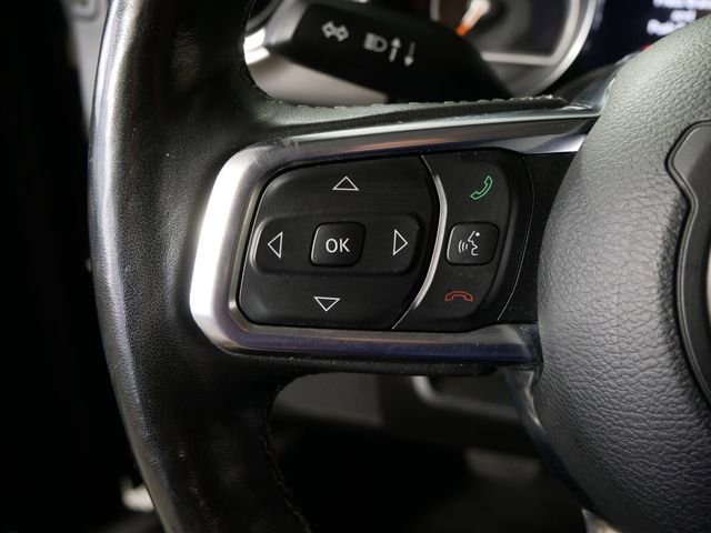 Used 2019 Jeep Wrangler Unlimited Sahara image 18