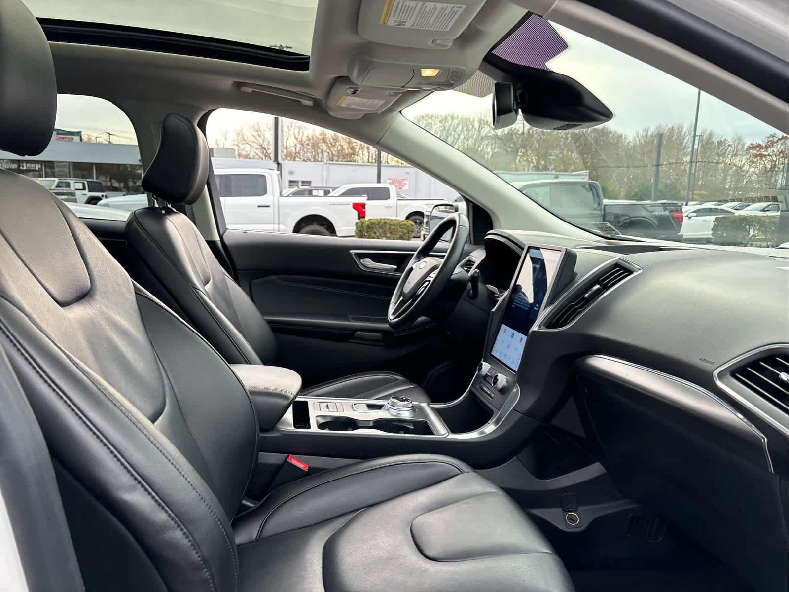 Certified 2022 Ford Edge Titanium w/ Cargo Accessory Package image 26