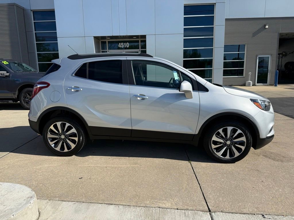 Used 2022 Buick Encore Preferred w/ Safety Package AWD/4WD image 8
