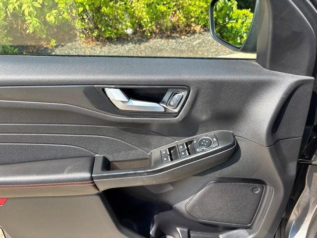 Certified 2026 Ford Escape ST-Line AWD/4WD image 15