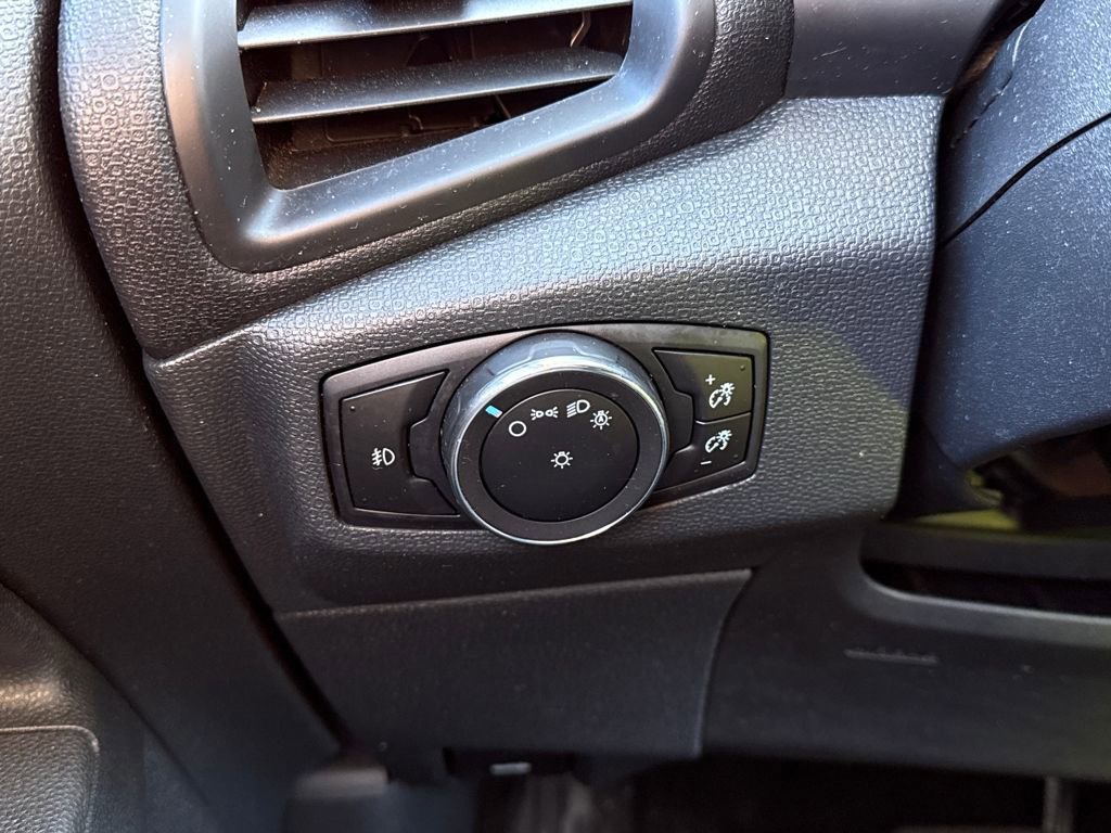 Certified 2020 Ford EcoSport SES w/ SES Black Appearance Package image 24