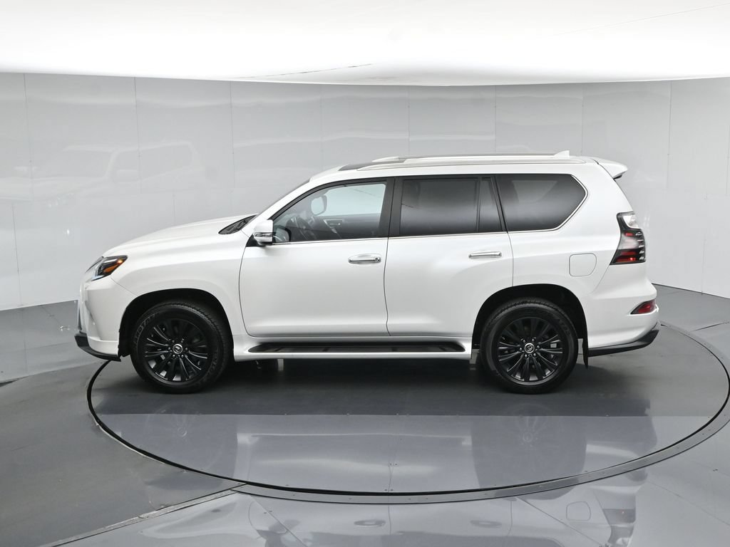 Used 2023 Lexus GX 460 Luxury w/ Sport Design Package AWD/4WD image 47