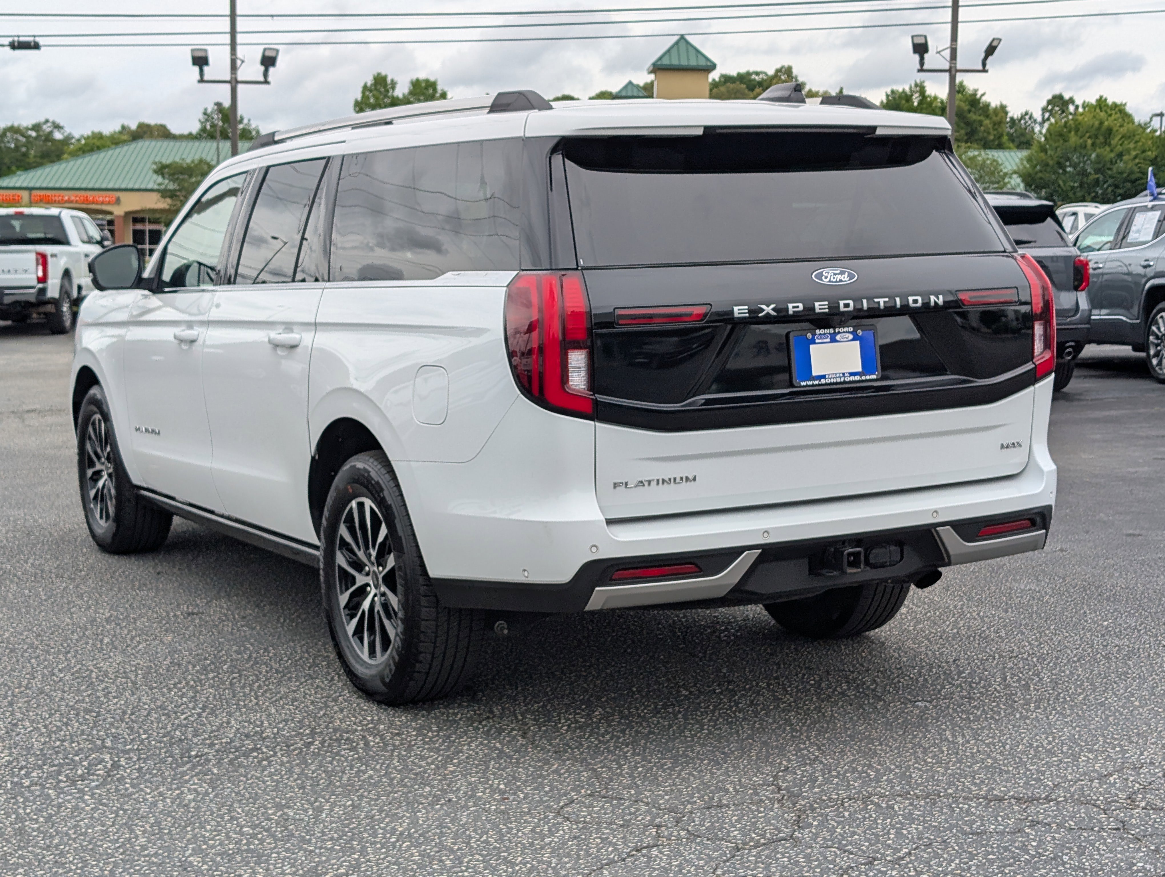 Certified 2025 Ford Expedition Max Platinum AWD/4WD image 13