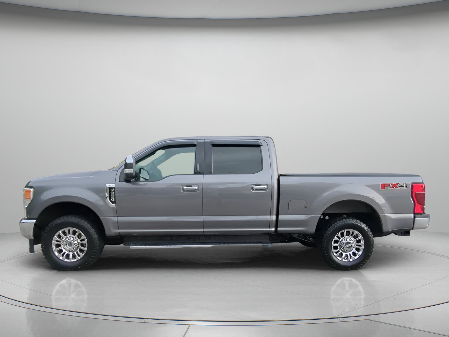 Certified 2021 Ford F250 XLT w/ XLT Premium Package AWD/4WD image 13
