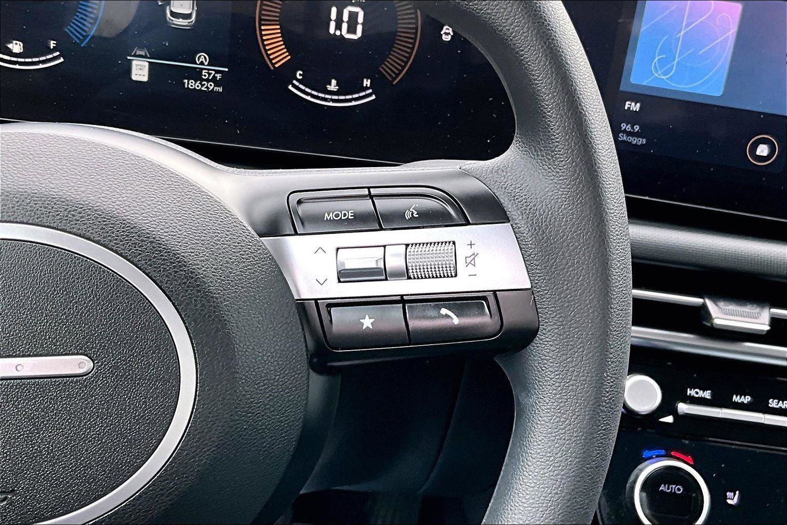 Used 2025 Hyundai Tucson SEL image 18