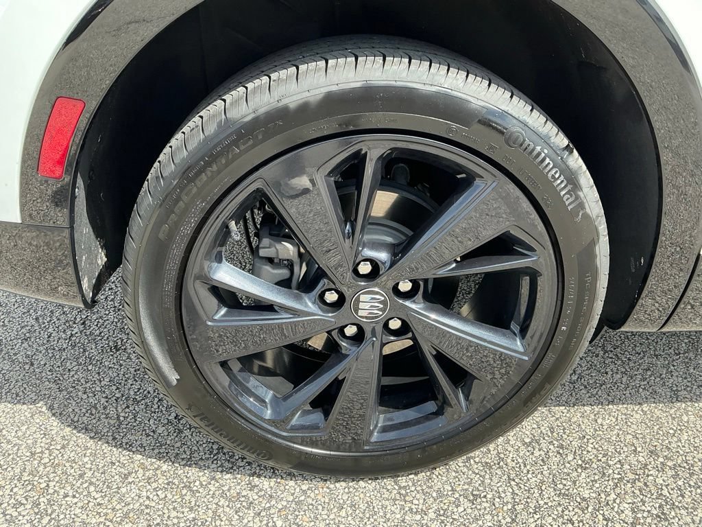 Used 2024 Buick Envision Sport Touring AWD/4WD image 17